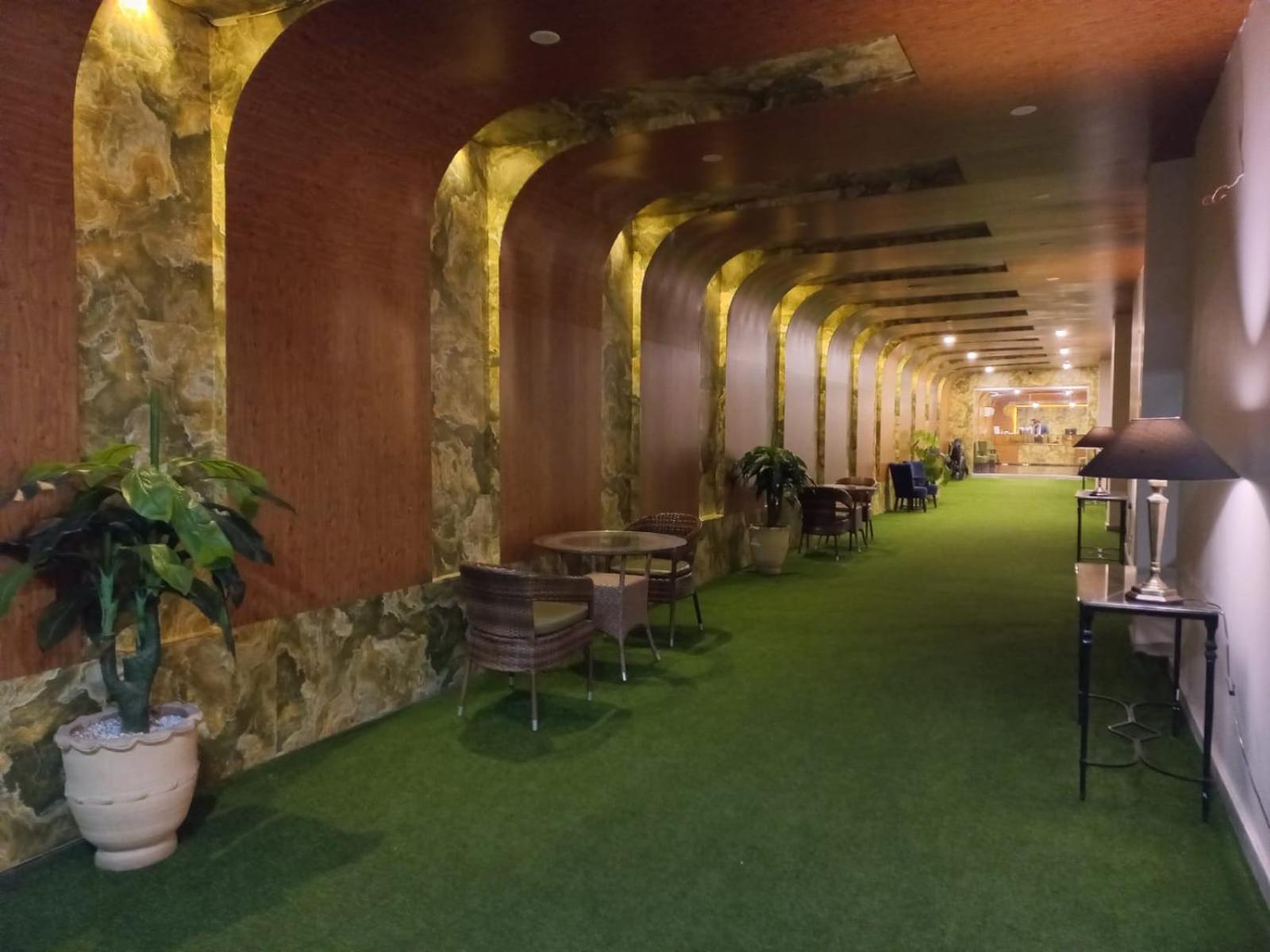 Hotel Oban ลาฮอร์ ภายนอก รูปภาพ