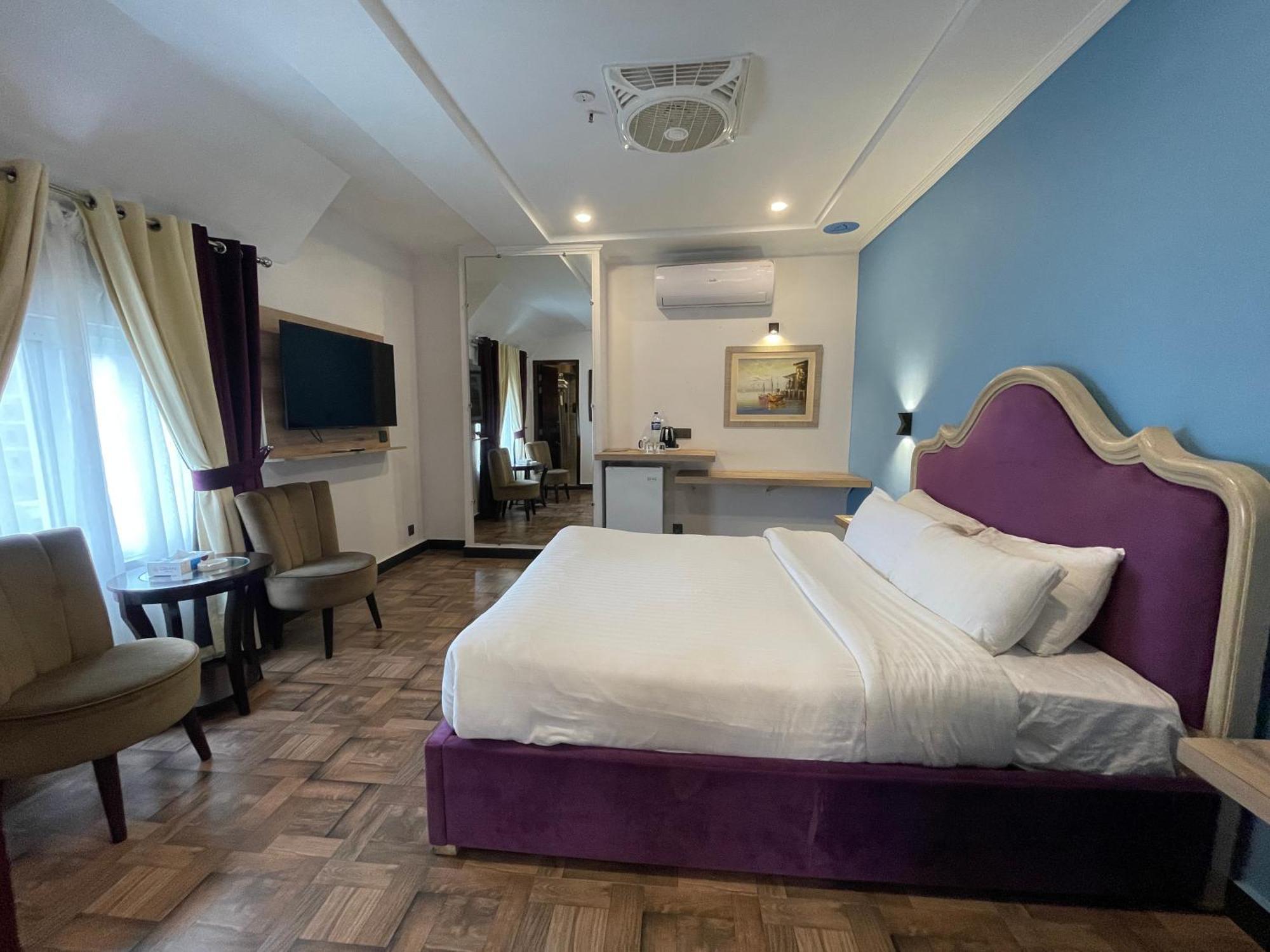 Hotel Oban ลาฮอร์ ภายนอก รูปภาพ
