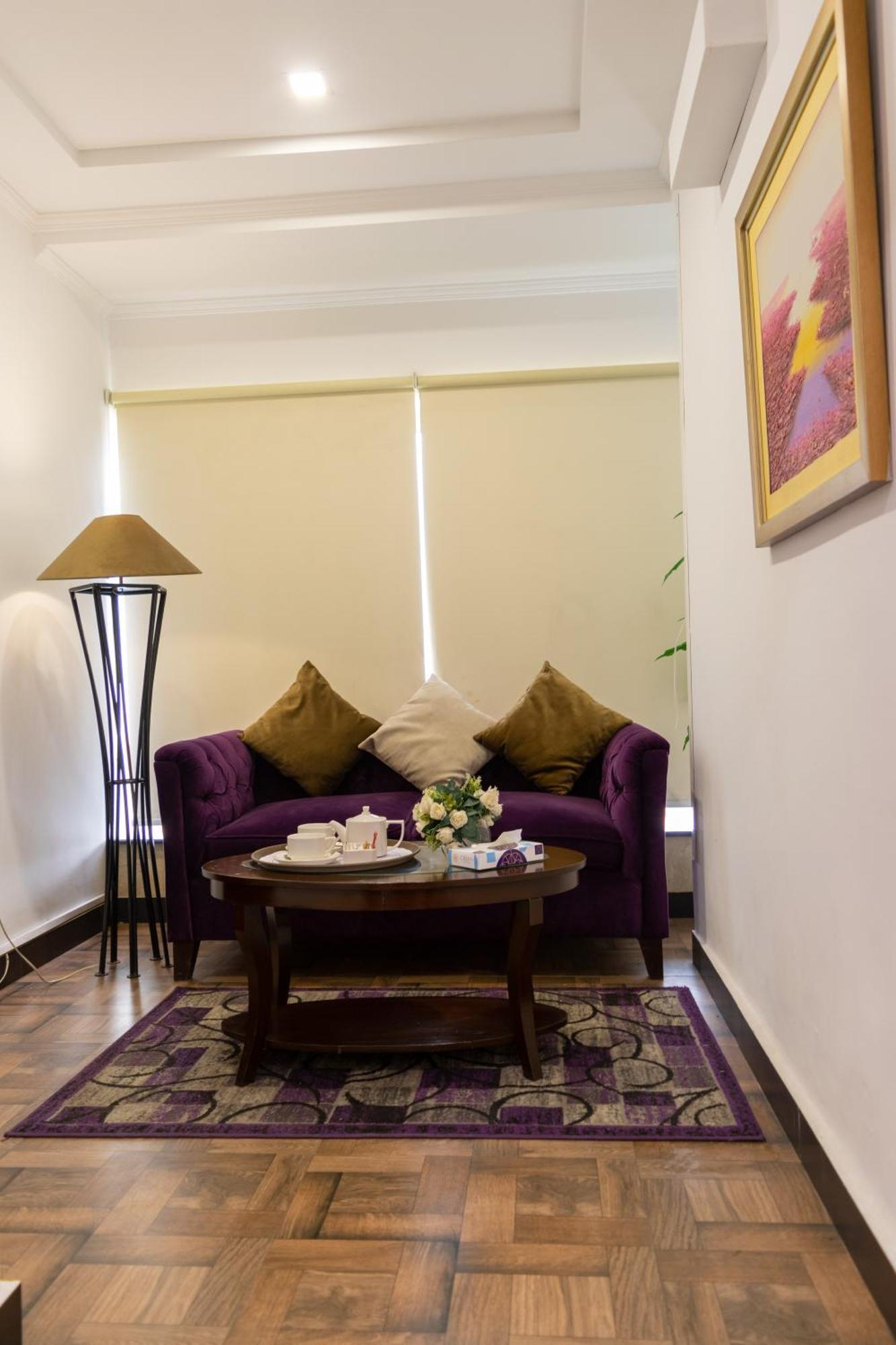 Hotel Oban ลาฮอร์ ภายนอก รูปภาพ