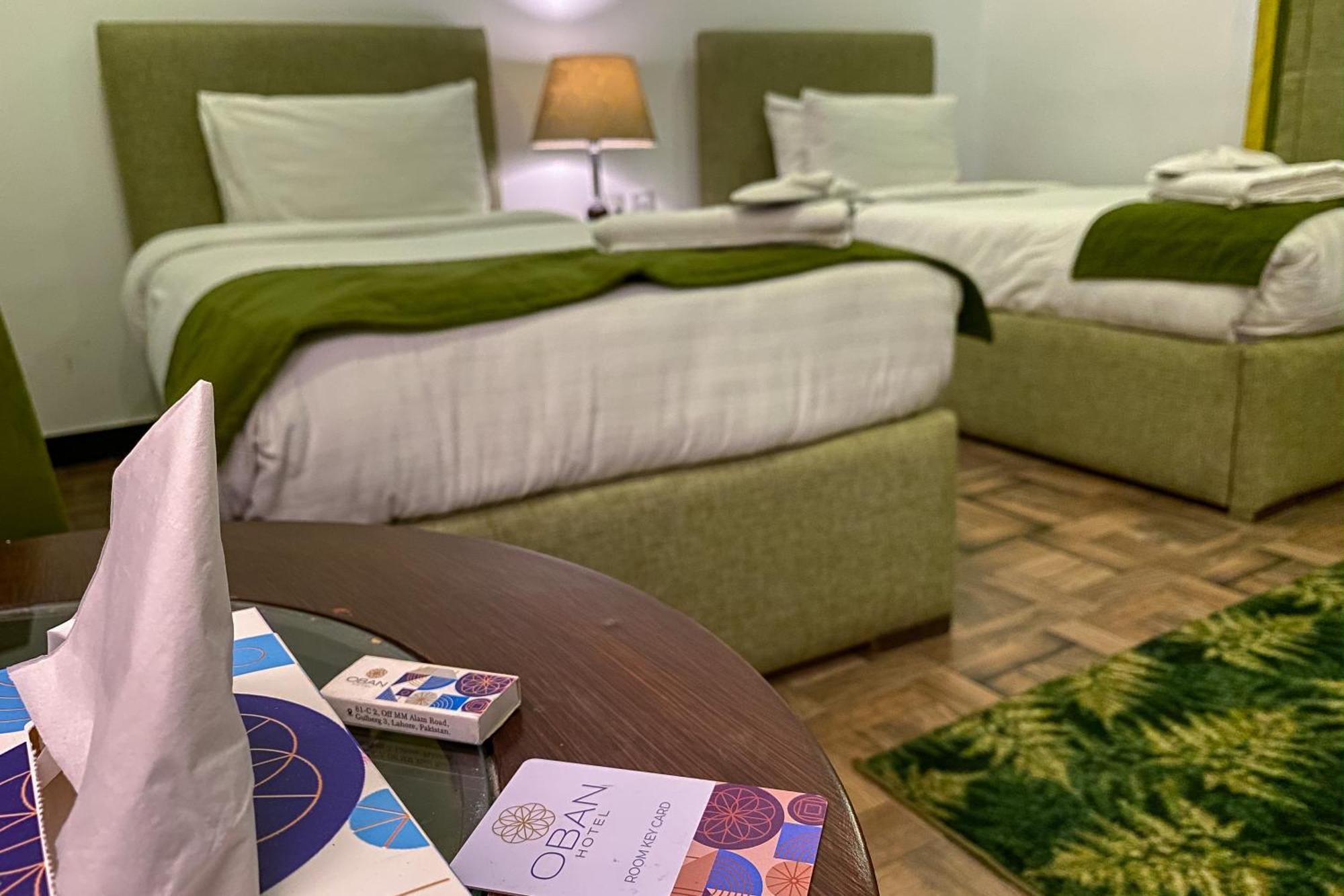 Hotel Oban ลาฮอร์ ภายนอก รูปภาพ